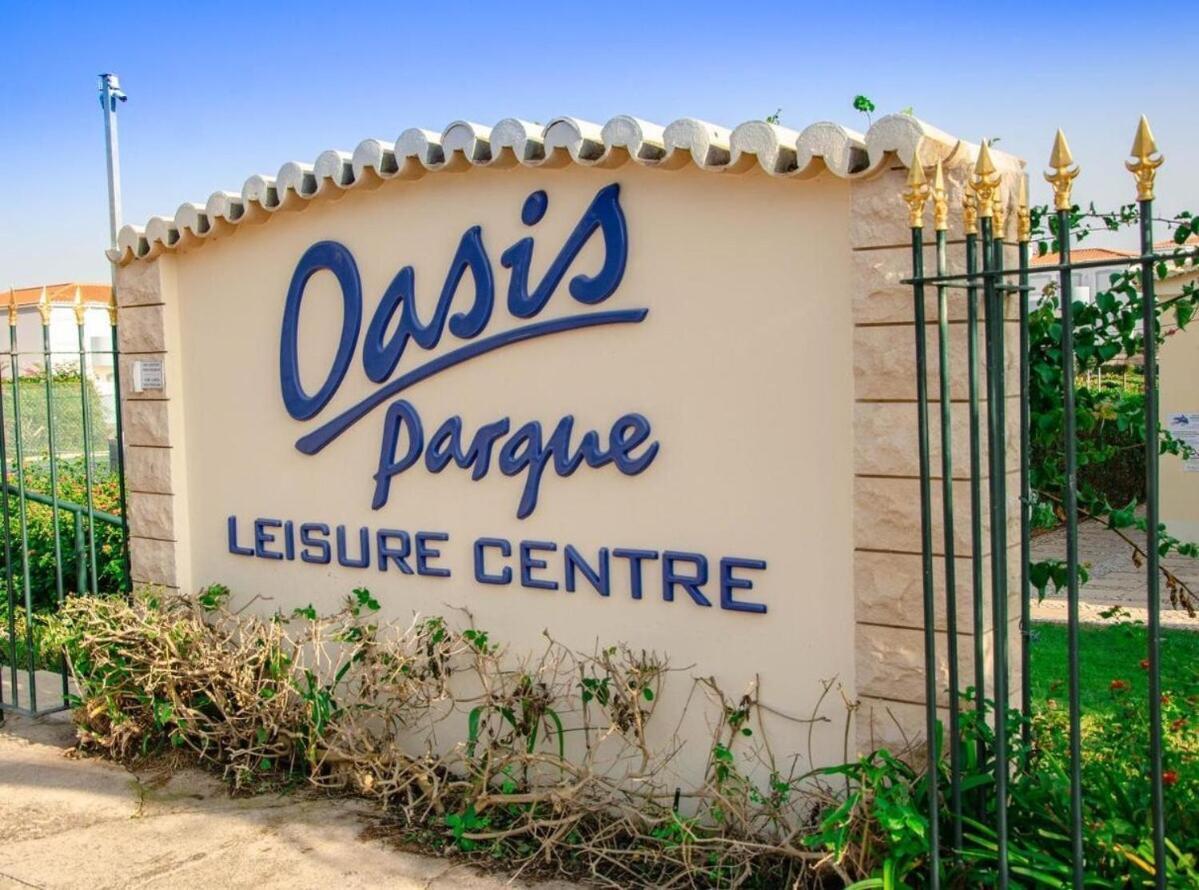 Oasis Park 2 Bedroom Floor At72 Portimao