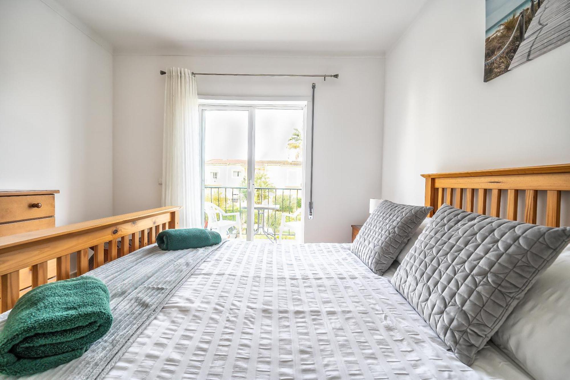 Oasis Park 2 Bedroom Floor At72 Apartment
