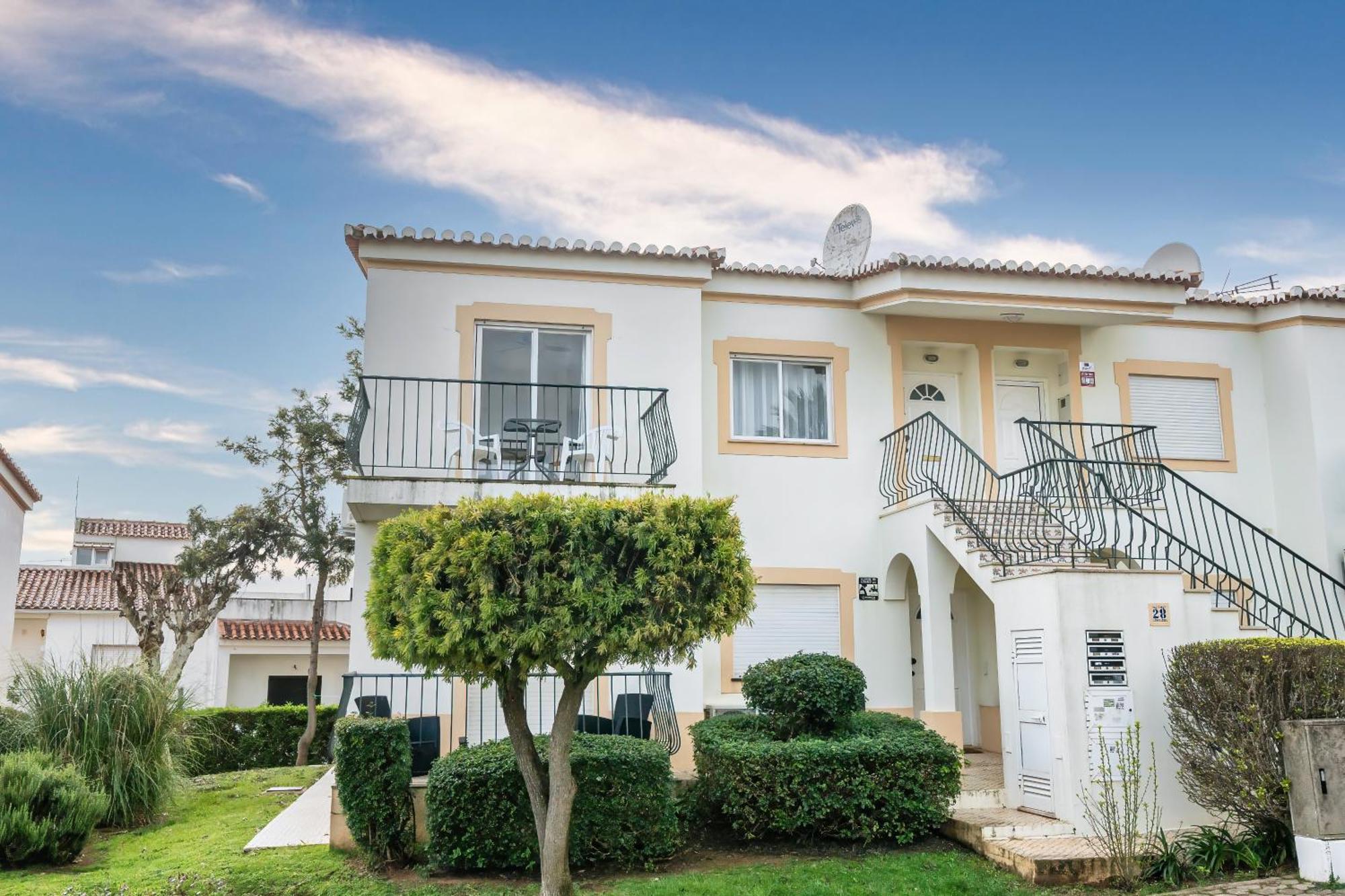 Apartment Oasis Park 2 Bedroom Floor At72 Portimao