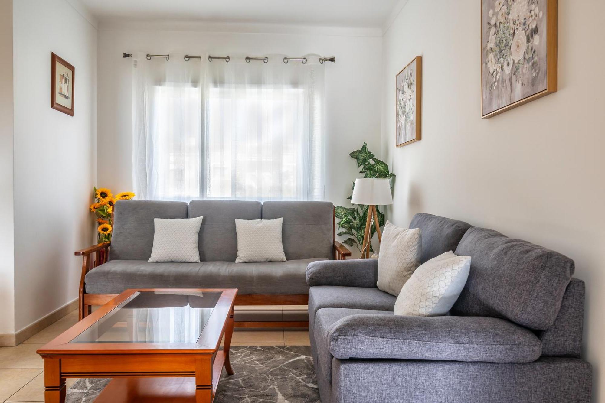 Oasis Park 2 Bedroom Floor At72 * Portimao