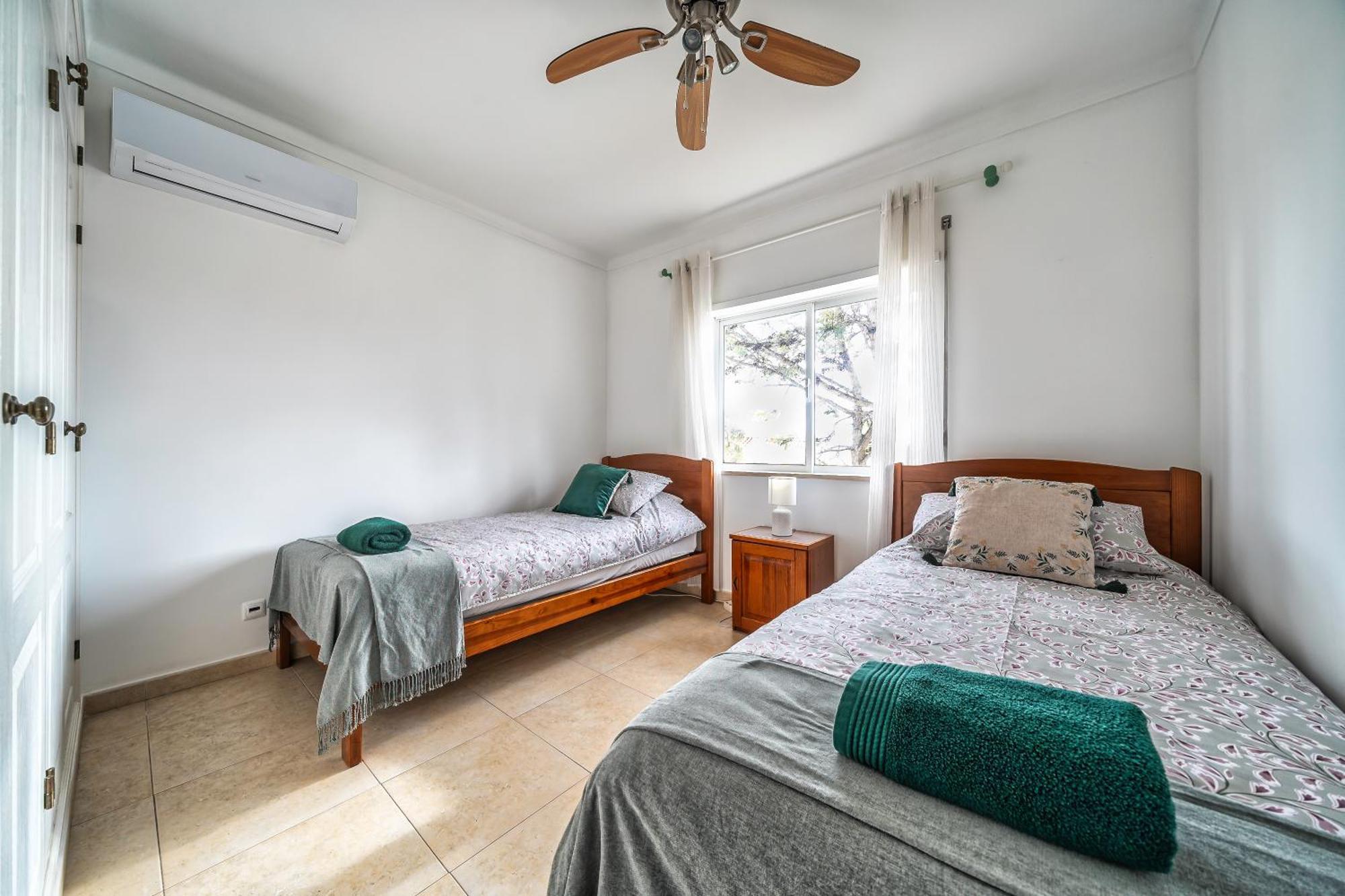 Apartment Oasis Park 2 Bedroom Floor At72 Portimao